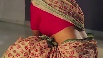 Demi Sutra'S Seductive Show In Hd Video