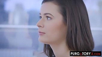 דהרמה ג'ונס בסצנת בלואג'וב וזיון במשרד חם
